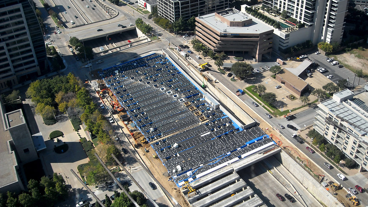Woodall Rodgers Deck Park